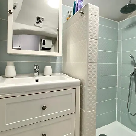 Apartment Flh - The Modern Classic Romanian