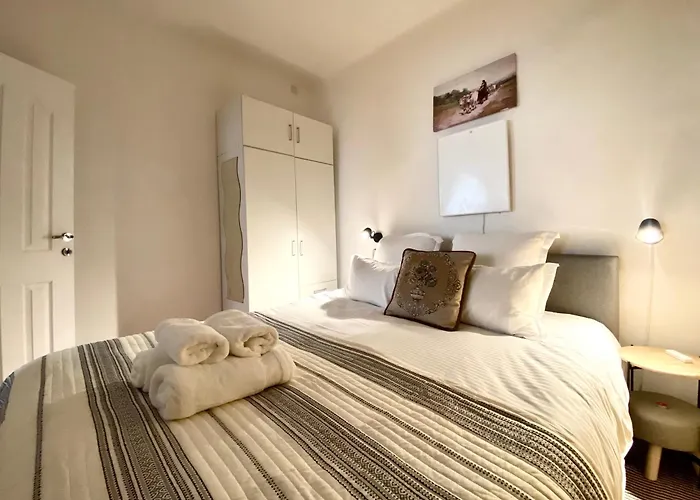 Appartement Flh - The Modern Classic Romanian *