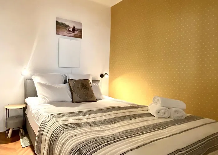 Flh - The Modern Classic Romanian