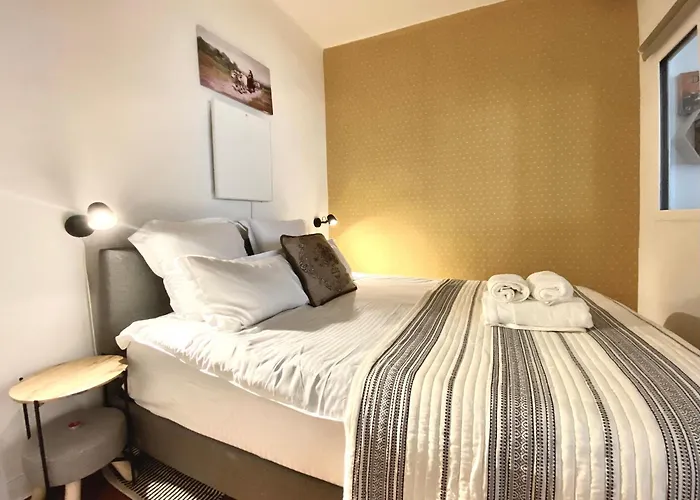 Flh - The Modern Classic Romanian Apartment *