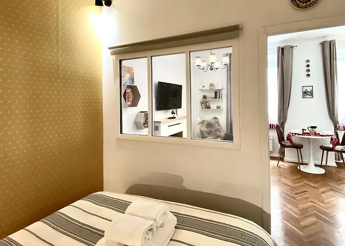 Flh - The Modern Classic Romanian * Brasov