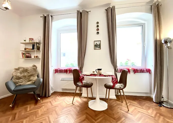 Apartment Flh - The Modern Classic Romanian Brasov